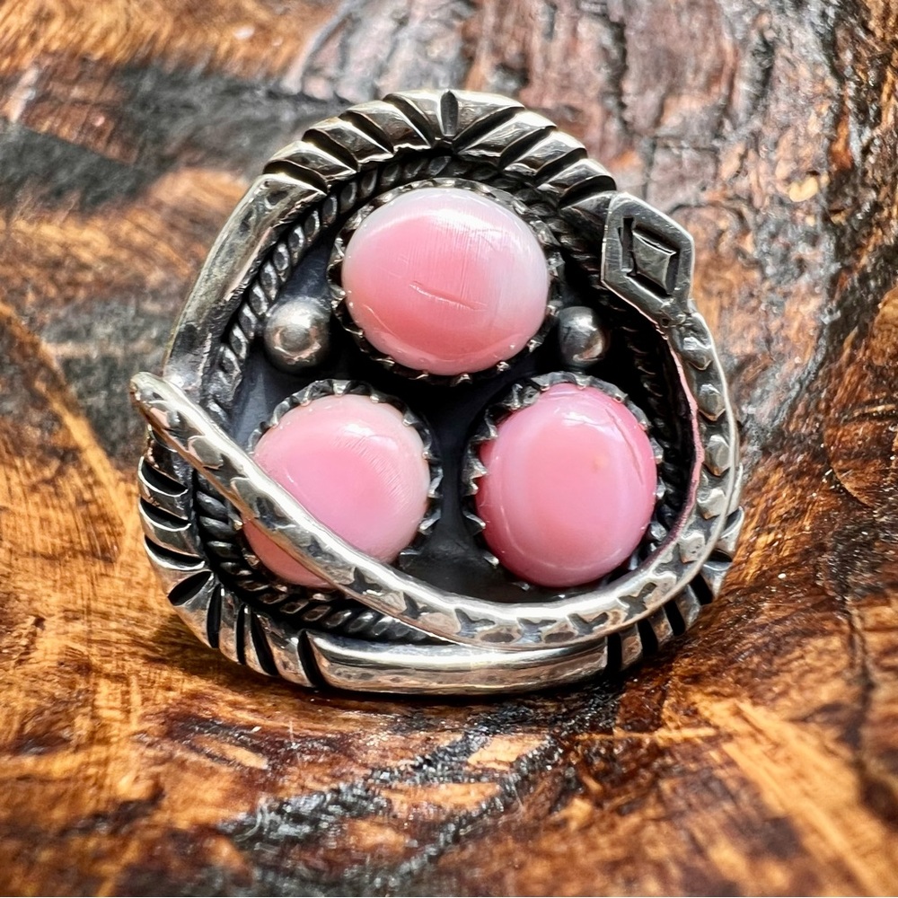 925 Sterling Silver Pink Conch Cluster Snake Ring – Size 7 – Southwestern